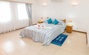 Self-Catering-accommodation-seychelles_one_bedroom_deluxe_slider (7)